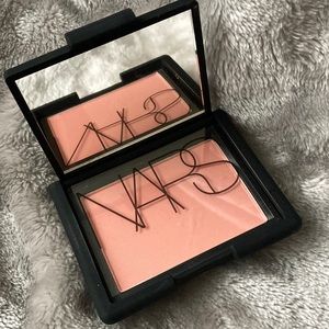 NARS Gina